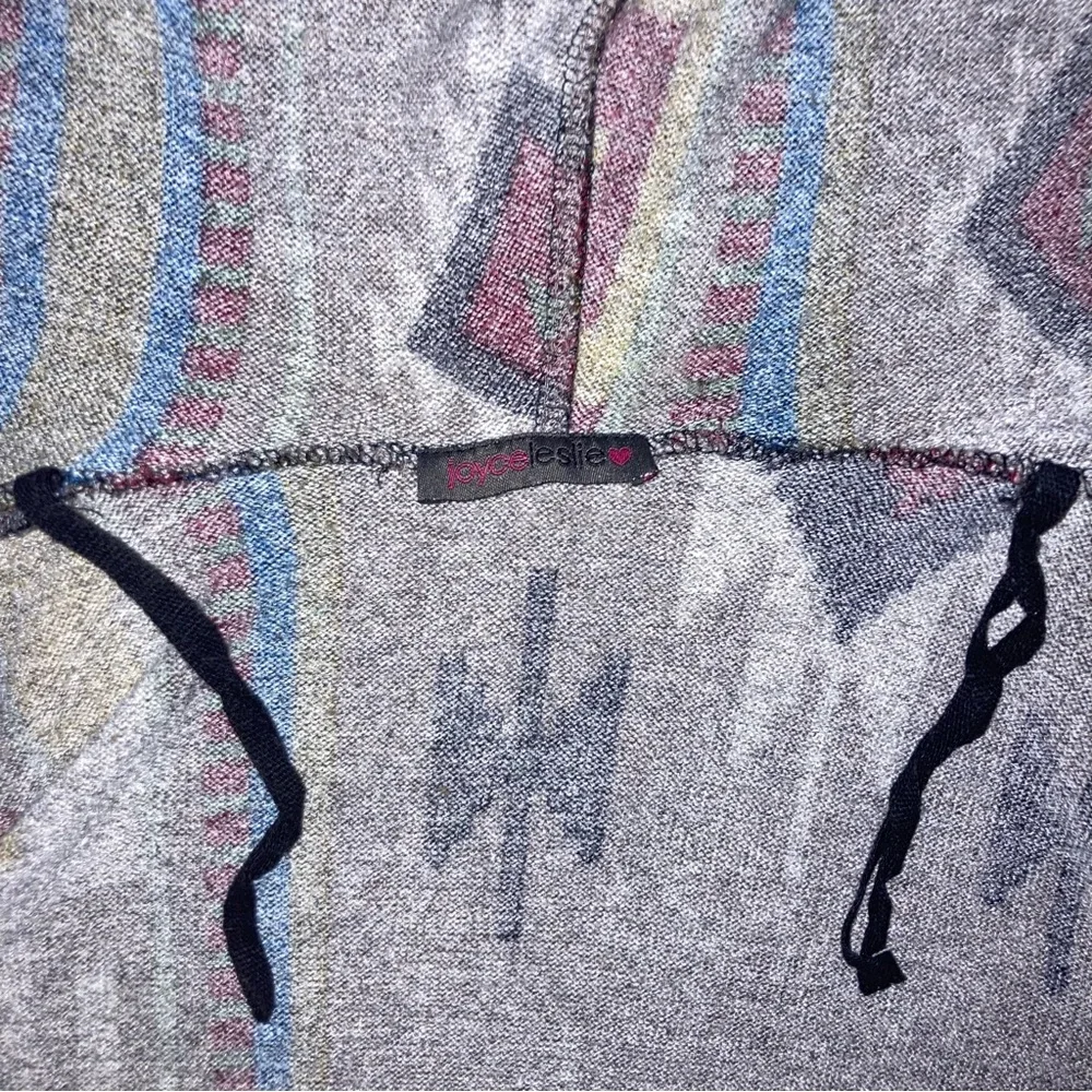 Joyce Leslie long, geometric Aztec cardigan Junior XS - Picture 9 of 14